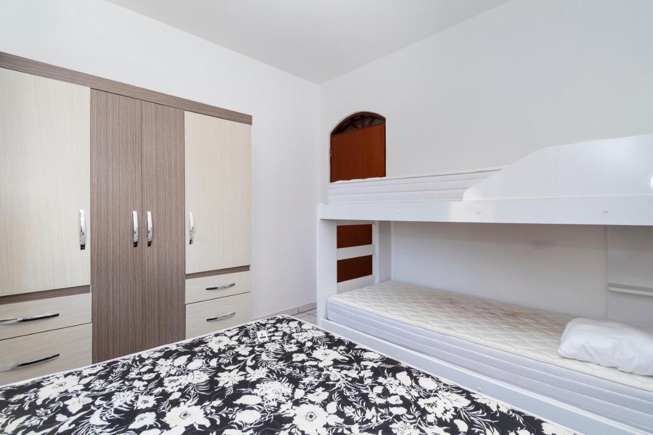 Апартаменты Residencial Ipe Amarelo Бомбиньяс Экстерьер фото