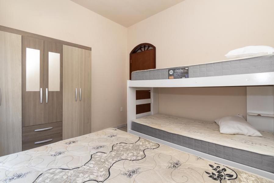 Апартаменты Residencial Ipe Amarelo Бомбиньяс Экстерьер фото