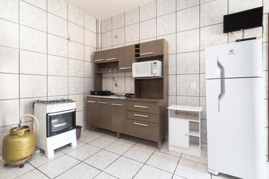Апартаменты Residencial Ipe Amarelo Бомбиньяс Экстерьер фото