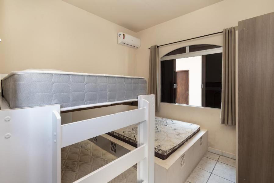 Апартаменты Residencial Ipe Amarelo Бомбиньяс Экстерьер фото
