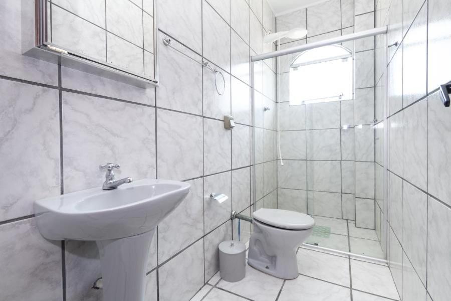 Апартаменты Residencial Ipe Amarelo Бомбиньяс Экстерьер фото